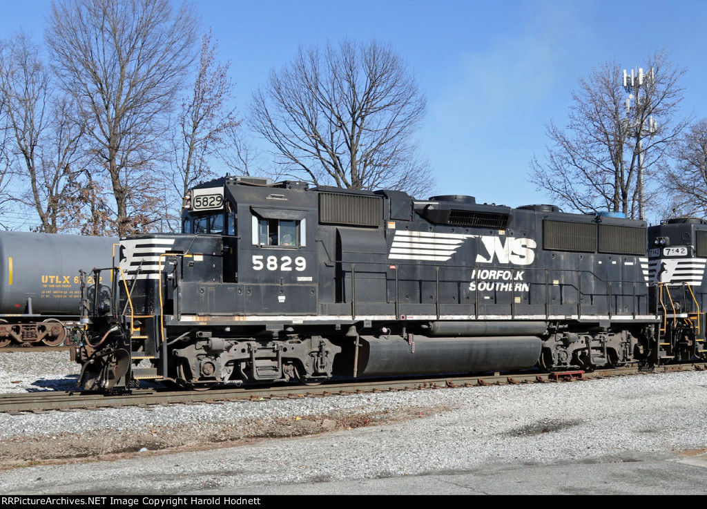 NS 5829